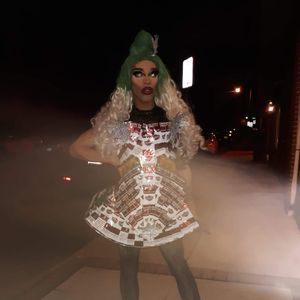 Meet your Posher, Destiny